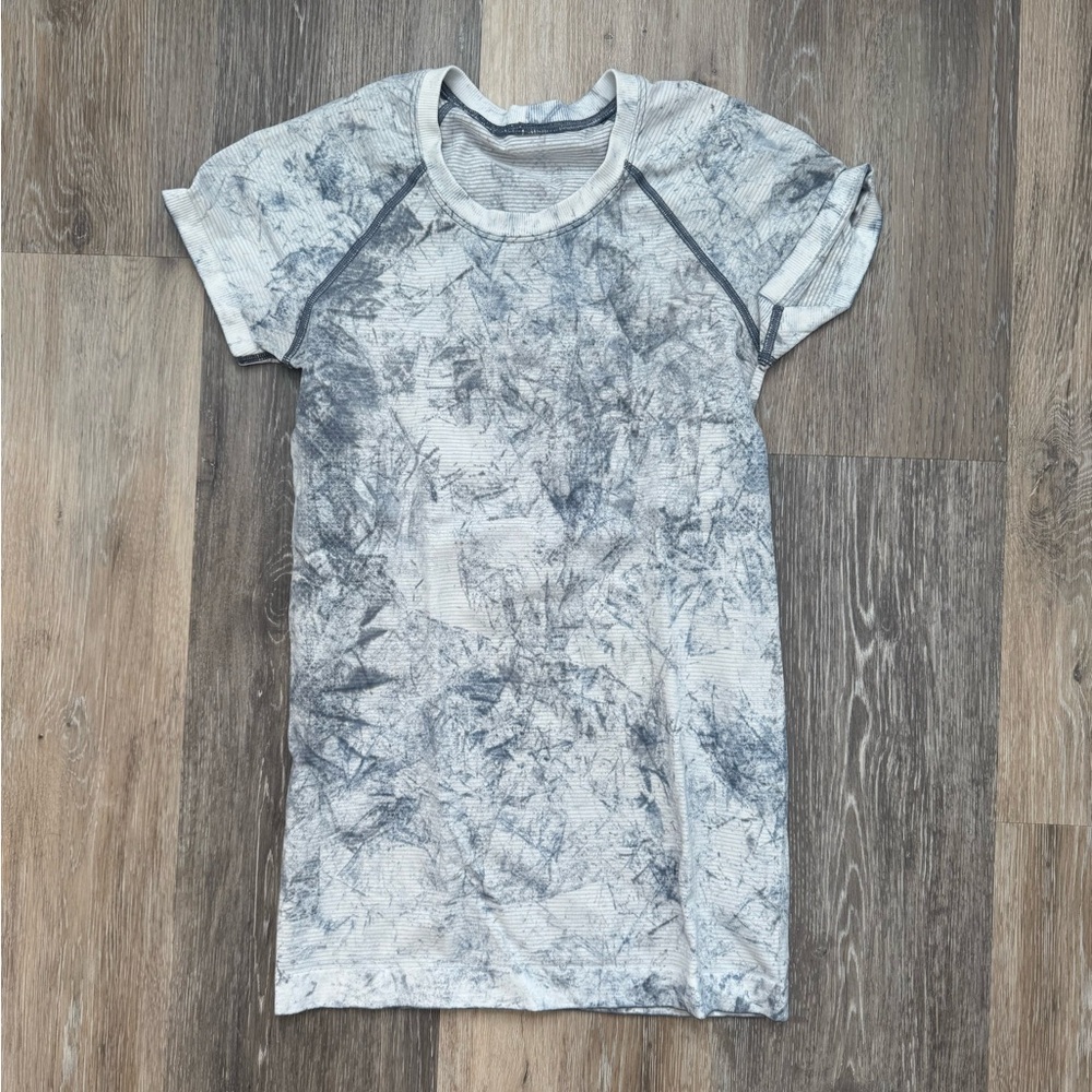 lululemon Swiftly Tech Short Sleeved Shirt